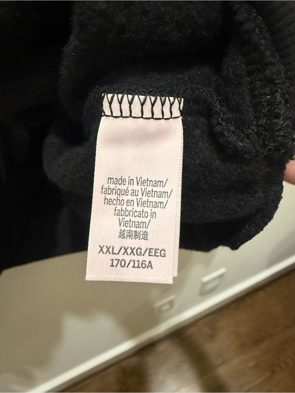 Victoria's Secret Black Half-Zip Sweatshirt Rhinestone Detailing Size XXL - Picture 4 of 5
